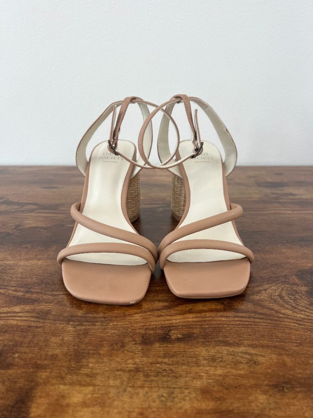 Oasis Society Nude Strappy Block Heel Sandals Size 7.5